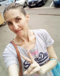 Galați - Escorta Sexy - Șatenă matura Particular , ofer domnilor manierati companie  la domiciliul meu.  Ofer si cer seriozitate maxima, igiena garantata.  Detalii suplimentare la telefon.  poza reală pt mai multe detalii folosesc și WhatsApp.  Poza reală.  Galați