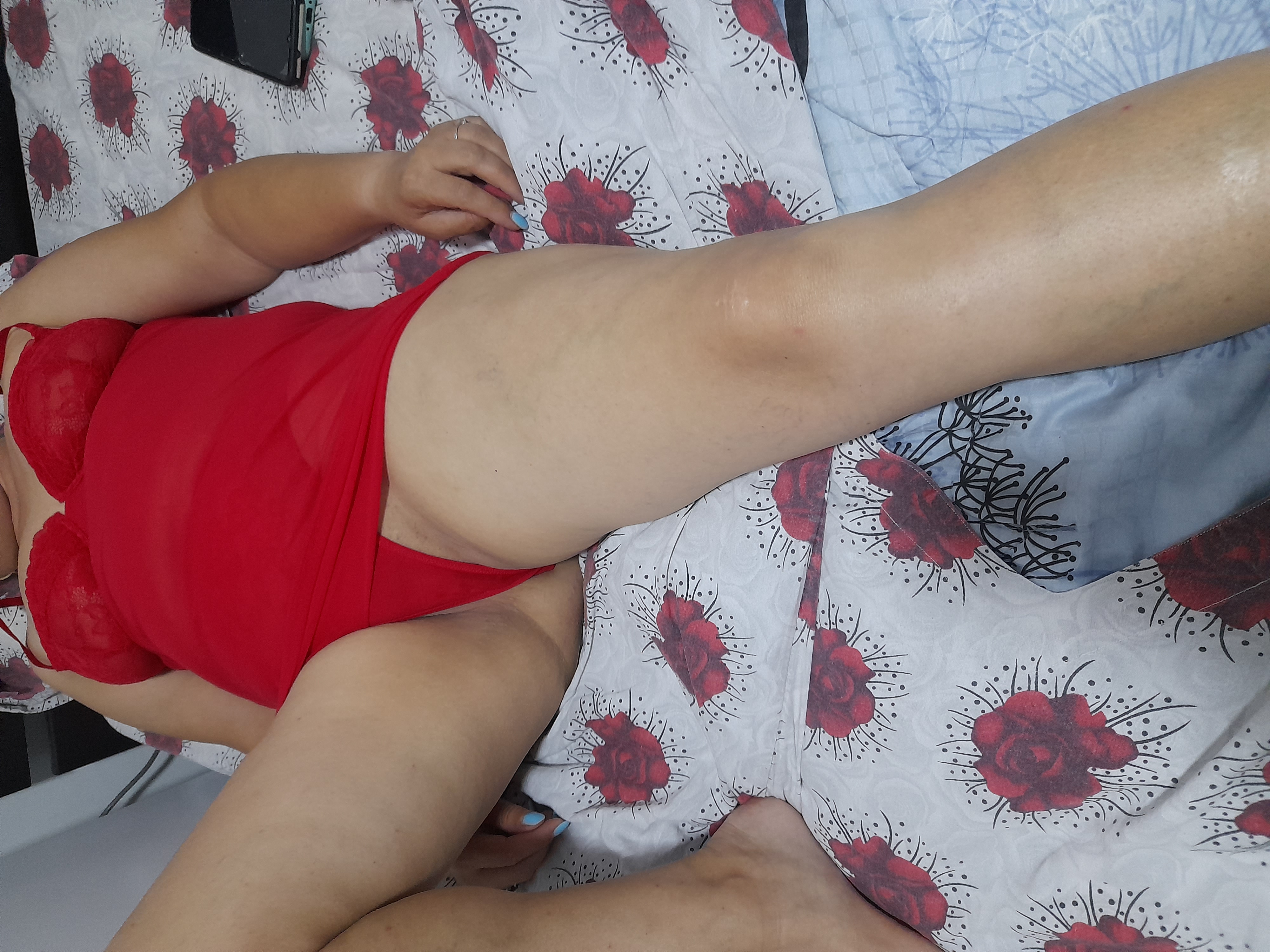 Escorta Sex - Escorta senzuala iti pot oferi companie, suntem cuplu soț si soție vă asteptam să va descoperiți cele mai ascunse fantezii si secrete masaj de relaxare, intr-o ambianta placuta, clipe linistite la domiciliul meu sau al tau.  Astept domni seriosi si manierati.  Detalii la telefon - Telefon: 0757604541 