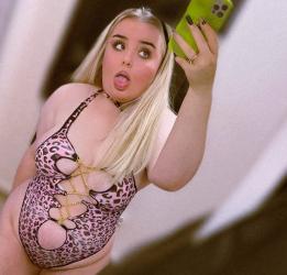 Bucuresti - Escorta Sexy - Bună, sunt Alexandra am 23 de ani și te aștept în locația mea din Rin grand.  Te aștept să îți îndeplinesc orice fantezie ai, pentru detalii aștept mesaj pe whatsapp sau la telefon