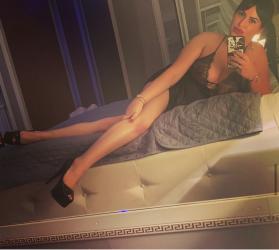 Otopeni - Escorta Sexy - Escorta senzuala ofer companie si masaj tantric.  Te invit pe tine domn manierat sa te bucuri de o sedinta de masaj relaxant intr-un ambient discret si placut, daca apreciezi masajul, esti unde trebuie, poze reale,