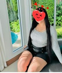 Escorte Sexy - Pitești - Escorta manierata am revenit.  Ofer companie si masaj terapeutic facut cu creme si uleiuri aromate domnilor manierati intr-o locatie discreta.  Locuri de parcare si ac.  Detalii la telefon. 