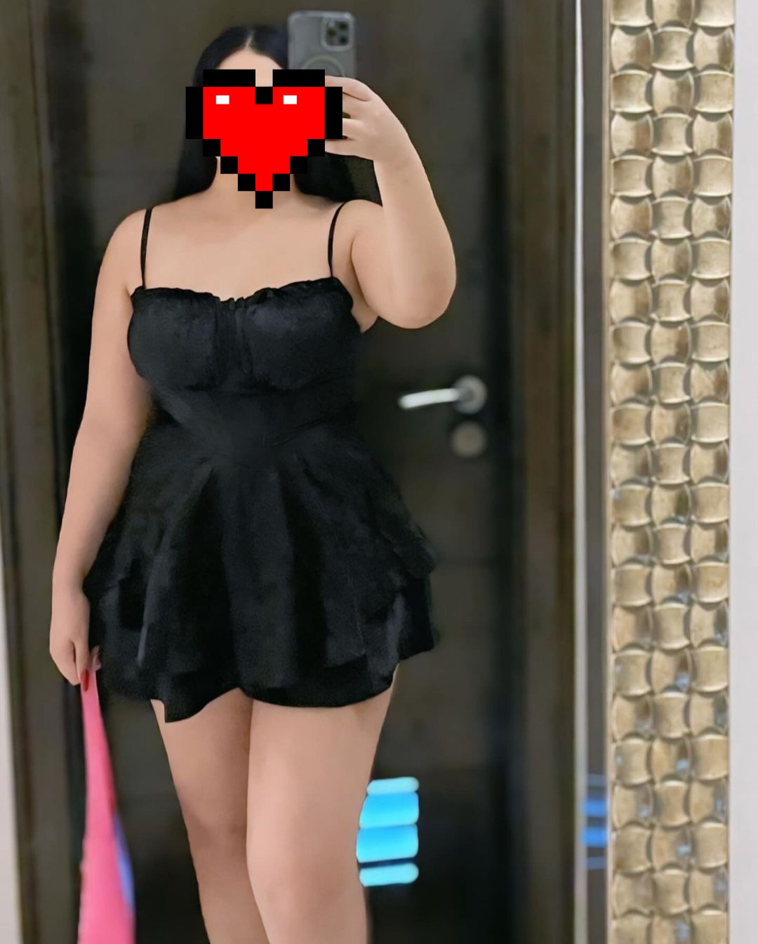 Escorta Sex - Top escorta bruneta titrata, cu experienta, o fire placuta, calma si rabdatoare ofer companie, masaj de relaxare si terapeutic in conditii de lux.  Detalii la telefon.  - Telefon: 0752345071 