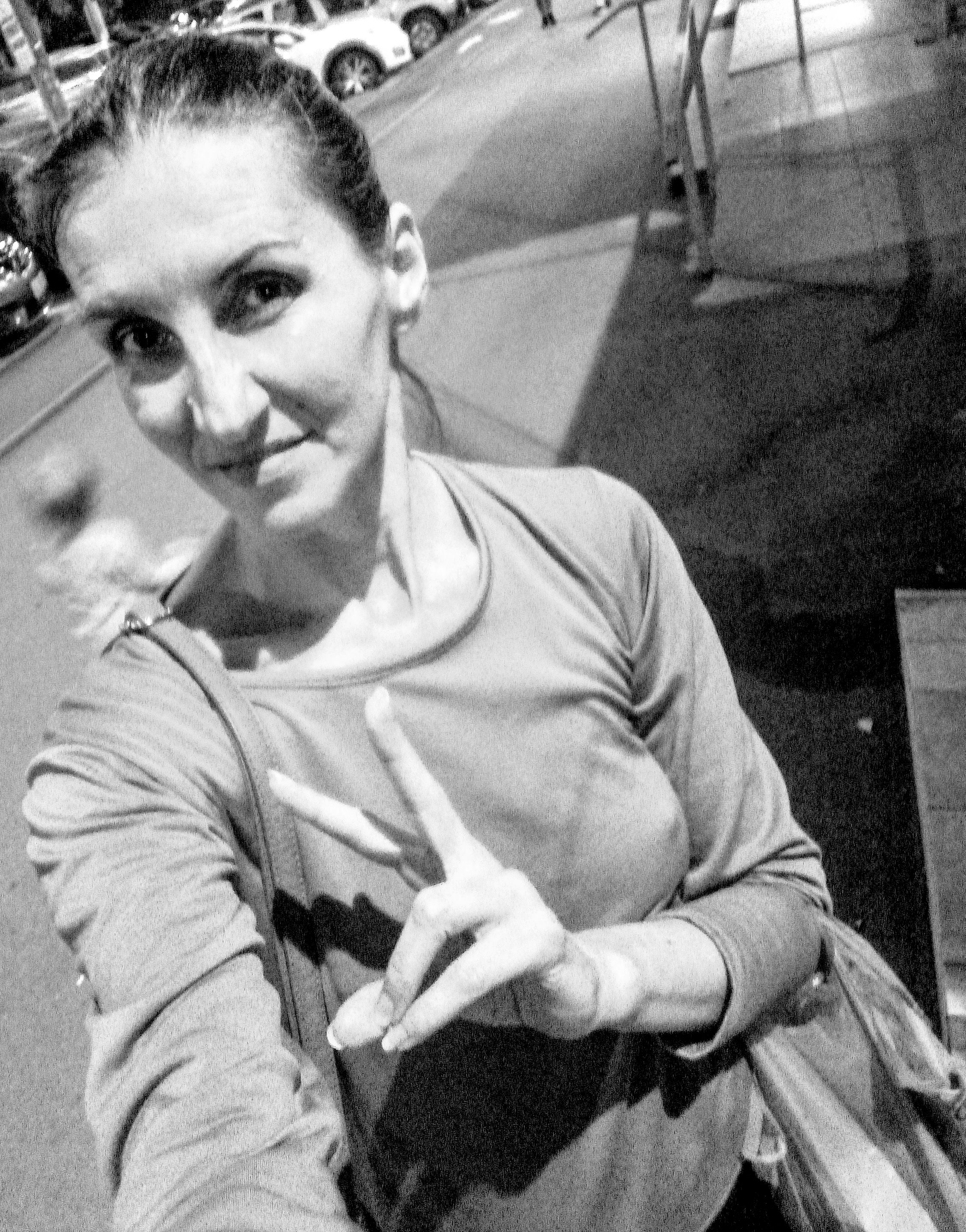 Escorta Sex - Program de zi.  Ofer companie.  Pt detalii contactează mă.  Info whatsap.  Galați.  - Telefon: 0746688934 