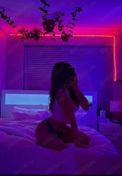 Brașov - Escorta Sexy - ProFIL 100% REAL
Buna dragii mei la mine fără grabă
Pozele îmi aparțin.  .  .  .  
Exact ce vezi in poze 1.  60 înălțime.  58 kg
Aici mă găsiți.  .  .  pentru voi pana seara târziu
Sunt o fire comunicativa si prietenoasa!
Am locație de LUX
Cer ceea ce ofer: Vârsta 18-70 ani
Respect și bun simt !
fără surprize neplăcute , nu vei regreta timpul petrecut alături de mine, din contra vei dori sa ma revezi garantat!!!
Te aștept cu drag sa te relaxezi sa uiți puțin de tot ceea ce te stresează.  
Garantez revenirea.  .  .  

Fac și deplasări!
Nu primesc in stare de ebrietate sau cu accesorii.  .  .  .  sau mărimi mari
Nu deranjați inutil
Mulțumesc pentru înțelegere