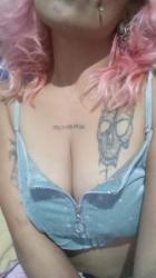 Bucuresti - Escorta Sexy - Bună iubitule! Mă numesc Florentina și sunt o fată tânără cu foarte mult bun simț și pasională, nu sunt genul de persoană care să te grăbească așa că te invit să îți iei porția de relaxare într-o locație discretă și ușor accesibilă! Sunt o fată finuță și rafinată cu forme bine conturate, o fire veselă și prietenoasă în a cărei companii te vei destinde atât cât îți dorești.  Garantez revenirea pentru că îmi cunosc valoarea și calitățile așa că știu foarte bine ce am de făcut ! Ofer și masaj de relaxare /eroric, prostatic.  Cerințele unei întâlniri reușite sunt igiena, discreția și bunul simț din ambele părți.  Mai multe detalii îți pot oferi la telefon.  Primesc bărbații cu dotare peste medie doar cu confirmare foto + video.  Pentru mai multe detalii sună-mă iar dacă dorești te fac și la telefon, doar pentru bărbații serioși ! Te pup și te aștept cu drag!!
