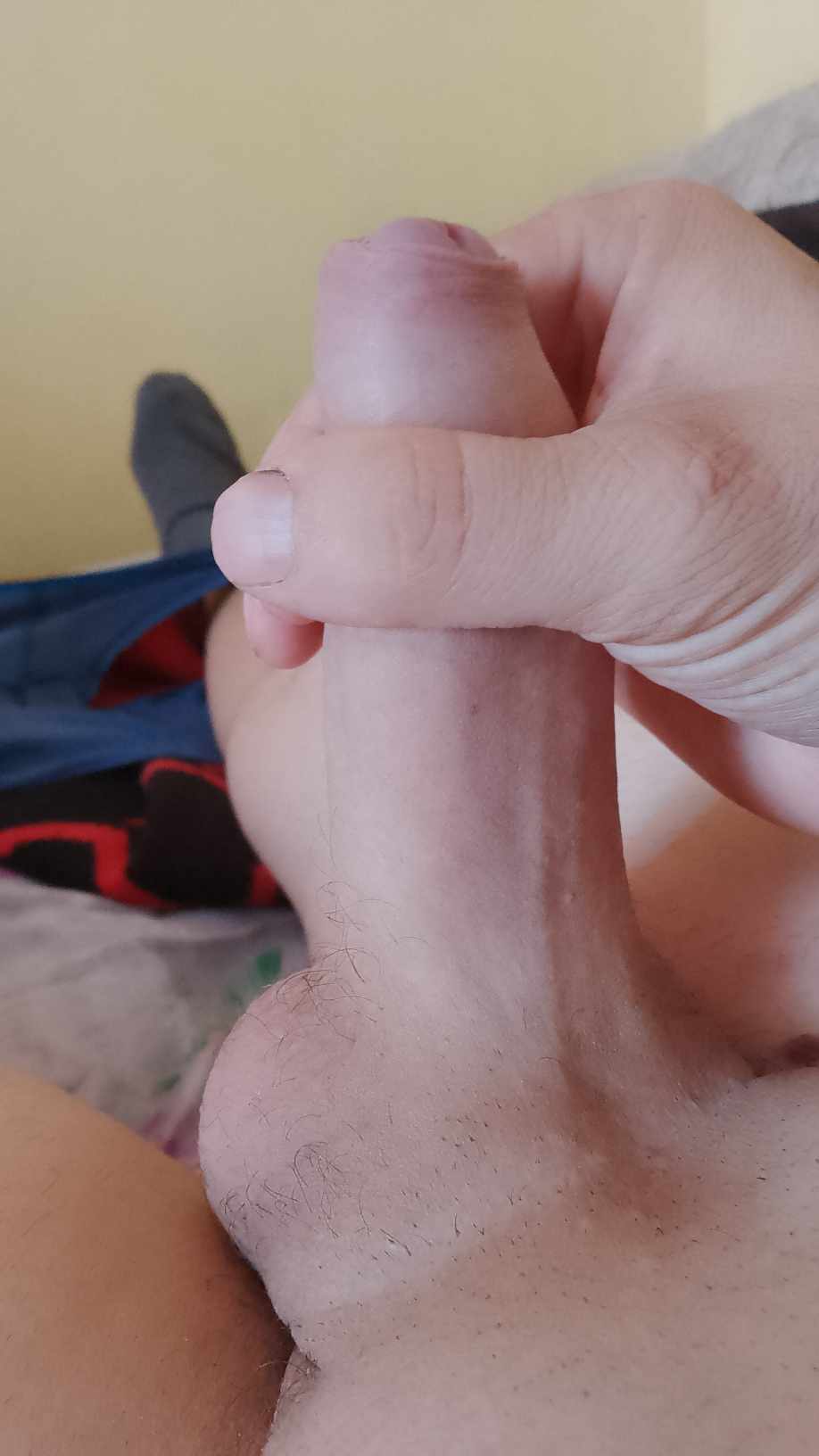 Galați - Escorta Sexy - Eu sunt Marian din Tudor Vladimirescu jude?ul Gala?i sunt doar activ sunt în c?utarea unui pasiv care s? îmi fac? toate pl?cerile eu locuiesc cu p?rin?ii mei nu am loc dar trebuie s? lu?m o camer? nu fac în ma?in? sau în locuri în aer liber cine vrea s? o facem cele mai multe detalii la telefon luam o camer? sau dac? locuie?ti singur este cu atât mai bine pentru mai multe detalii m? pute?i suna la telefon sau pe WhatsApp