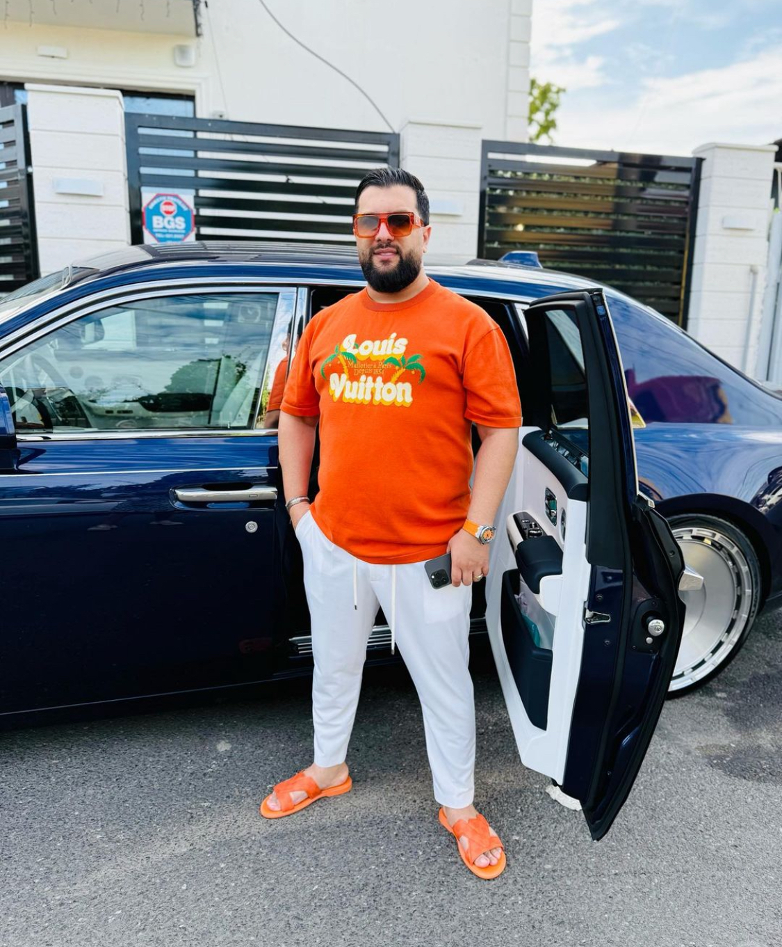 Bucuresti - Escorta Sexy - Ofer servicii de inalta calitate si abia astept sa te simt puternic.  Suna ma pentru mai multe detalii