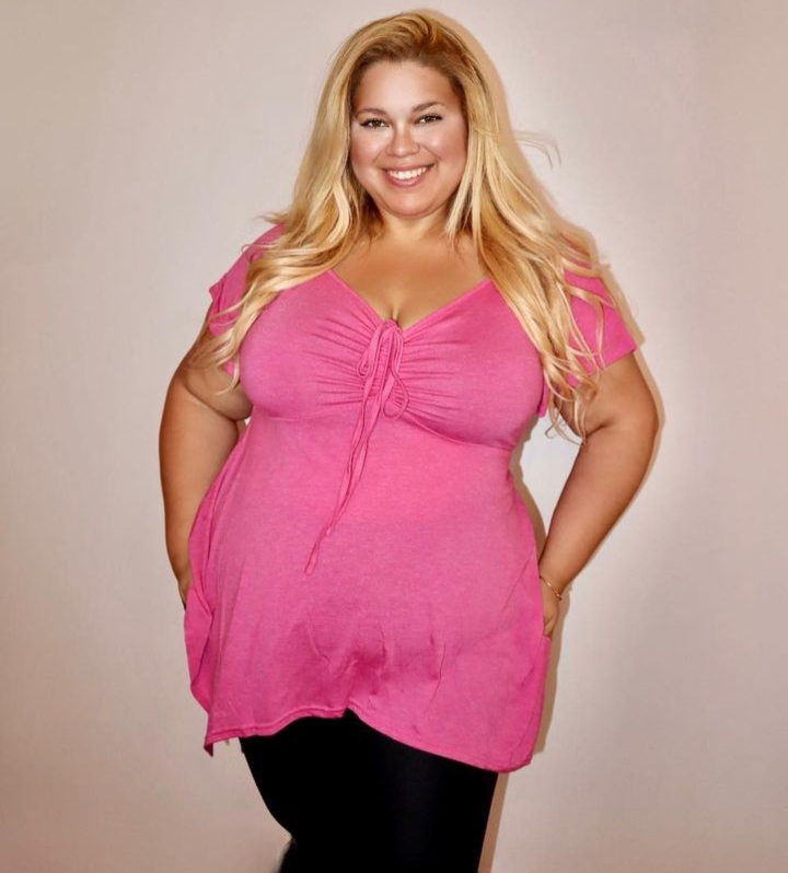 Escorte Sexy - Bucuresti - Transexuala ?i femei facem intre noi transexuala 1.  74 cu 96 kg sâni Nr 3.  .  .  

Femeia 1.  70 cu 76 kg sâni Nr 4.  .  .  am 33 ani