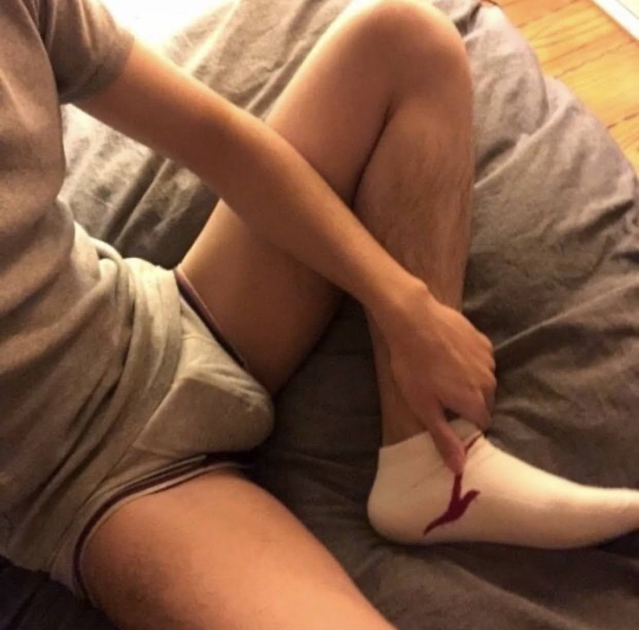 Escorte Sexy - Bucuresti - Escorta senzuala iti pot oferi companie, masaj de relaxare, intr-o ambianta placuta, clipe linistite la domiciliul meu sau al tau.  Astept domni seriosi si manierati.  Detalii la telefon