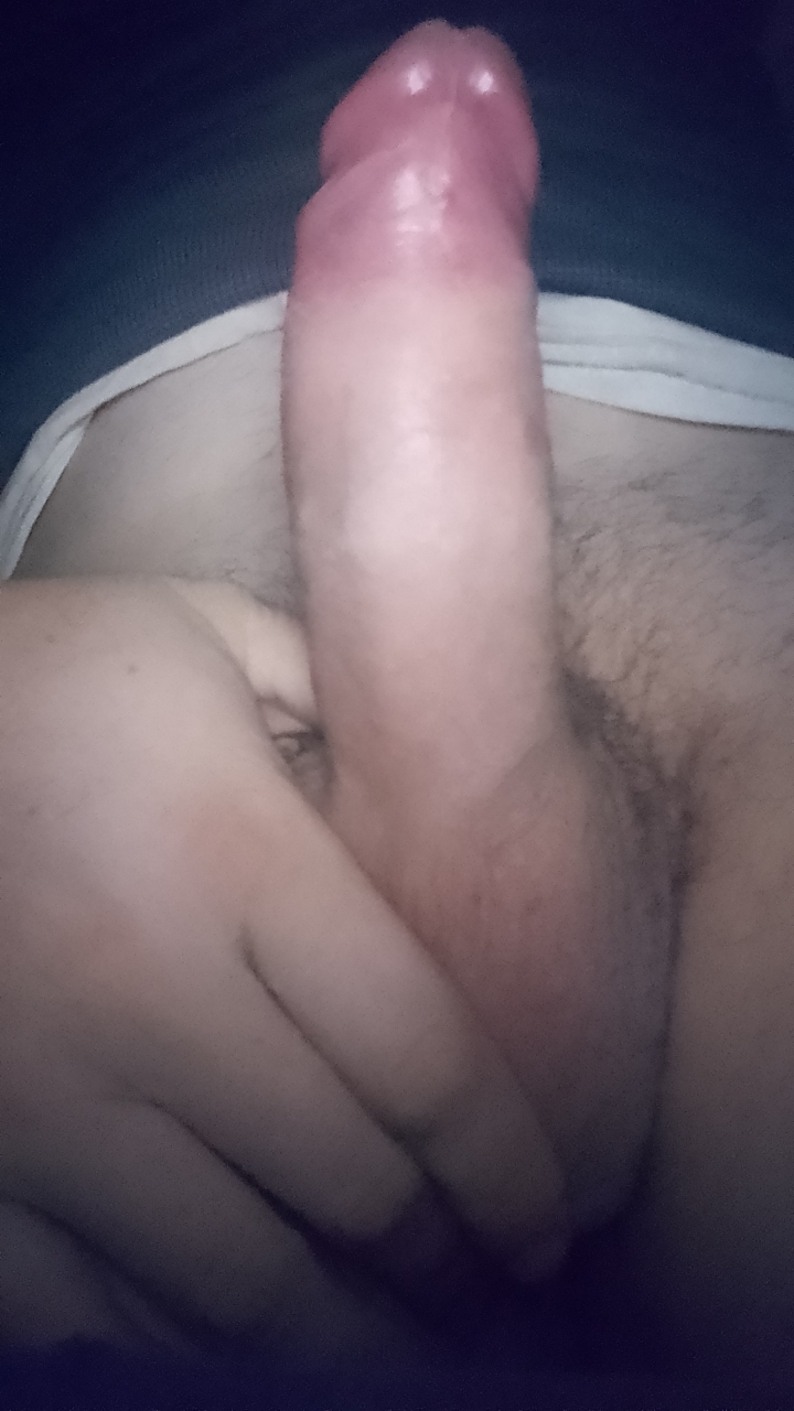 Galați - Escorta Sexy - Eu sunt Marian din Tudor Vladimirescu jude?ul Gala?i sunt în c?utarea unui pasiv eu nu am loc cei care doresc s? o facem a?tept mesaje pe WhatsApp sau la telefon doresc persoane serioase nu vreau l?b?real? la telefon sau pe WhatsApp sau pe camer? vreau cv serios