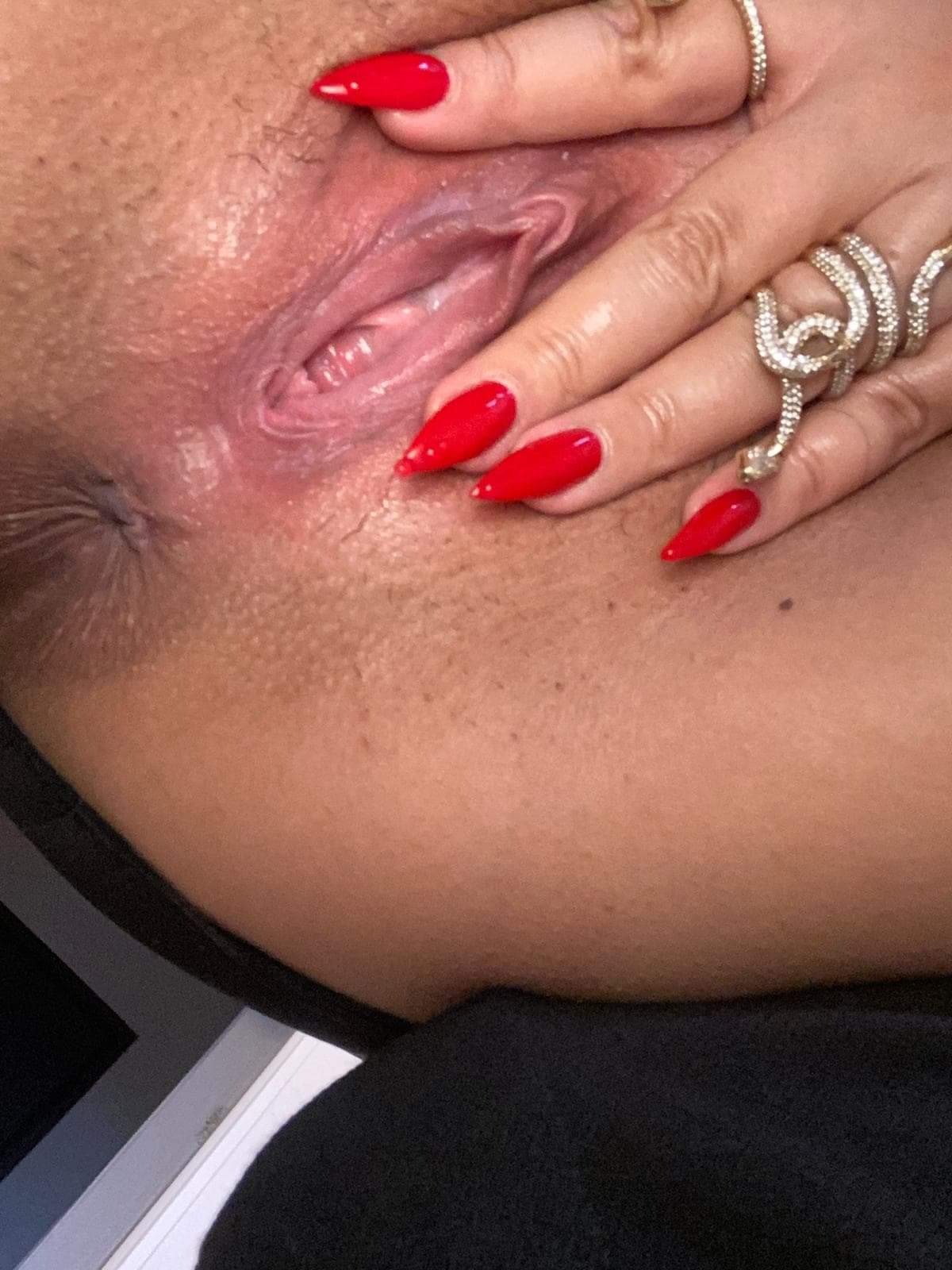 Escorta Sex - Escorta sexy si atenta la detalii te astept la mine domn serios sa-ti ofer cele mai bune servicii de companie, masaj de relaxare, body cu creme si uleiuri parfumate, esti un domn caruia ii place atmosfera atunci suna-ma, nu iti va parea rau.  Detalii la telefon.  @daianadutuvip Onlyfans - Telefon: 0754390999 