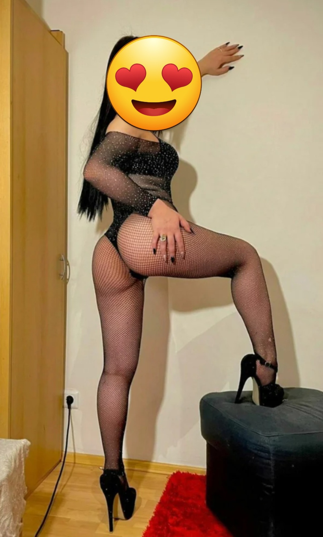 Escorta Sex - Escorta senzuala iti pot oferi companie, masaj de relaxare, intr-o ambianta placuta, clipe linistite la domiciliul meu sau al tau.  Astept domni seriosi si manierati.  Detalii la telefon - Telefon: 0793454855 