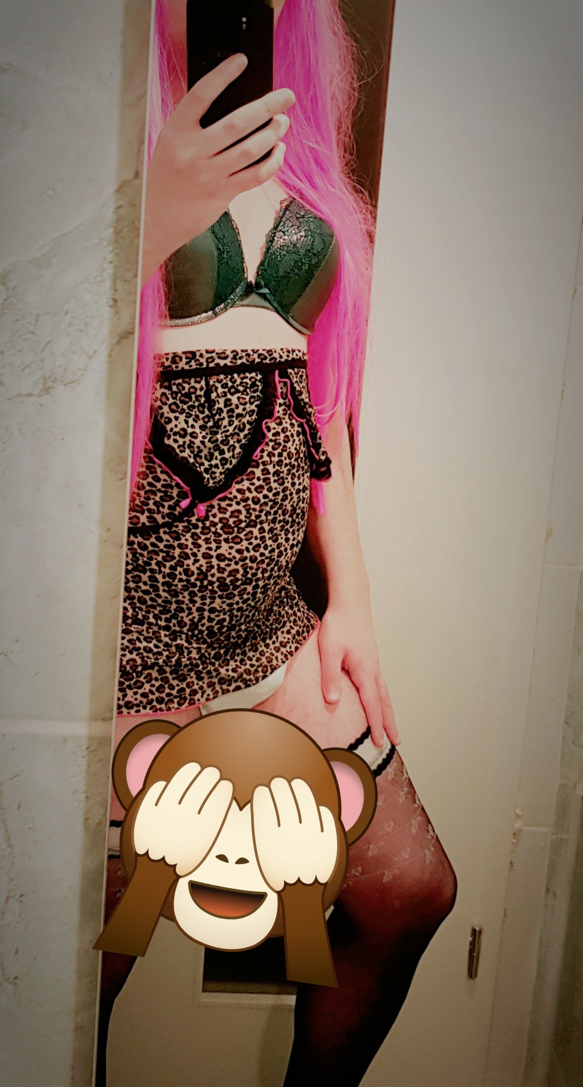 Bucuresti - Escorta Sexy - Buna! Sunt o travestita dulce si finuta, gata sa te rasfete asa cum meriti.  Detalii pe whats app. 