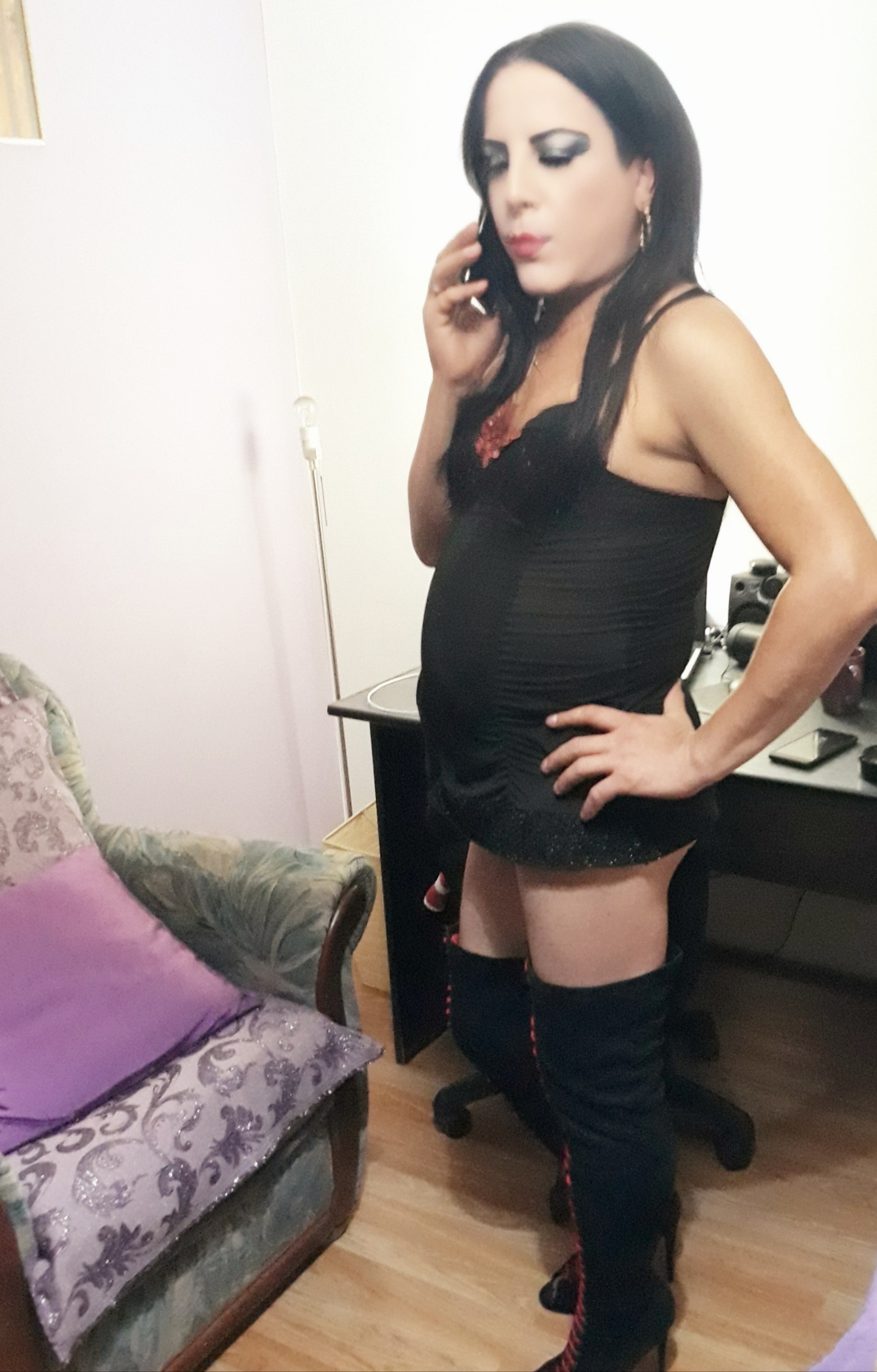 Bucuresti - Escorta Sexy - Escorta activa si pasiva, stramta , sexy te astept la mine domn serios sa-ti ofer cele mai bune servicii de companie, masaj .  , esti un domn caruia ii place atmosfera atunci suna-ma, nu iti va parea rau.  Detalii la telefon