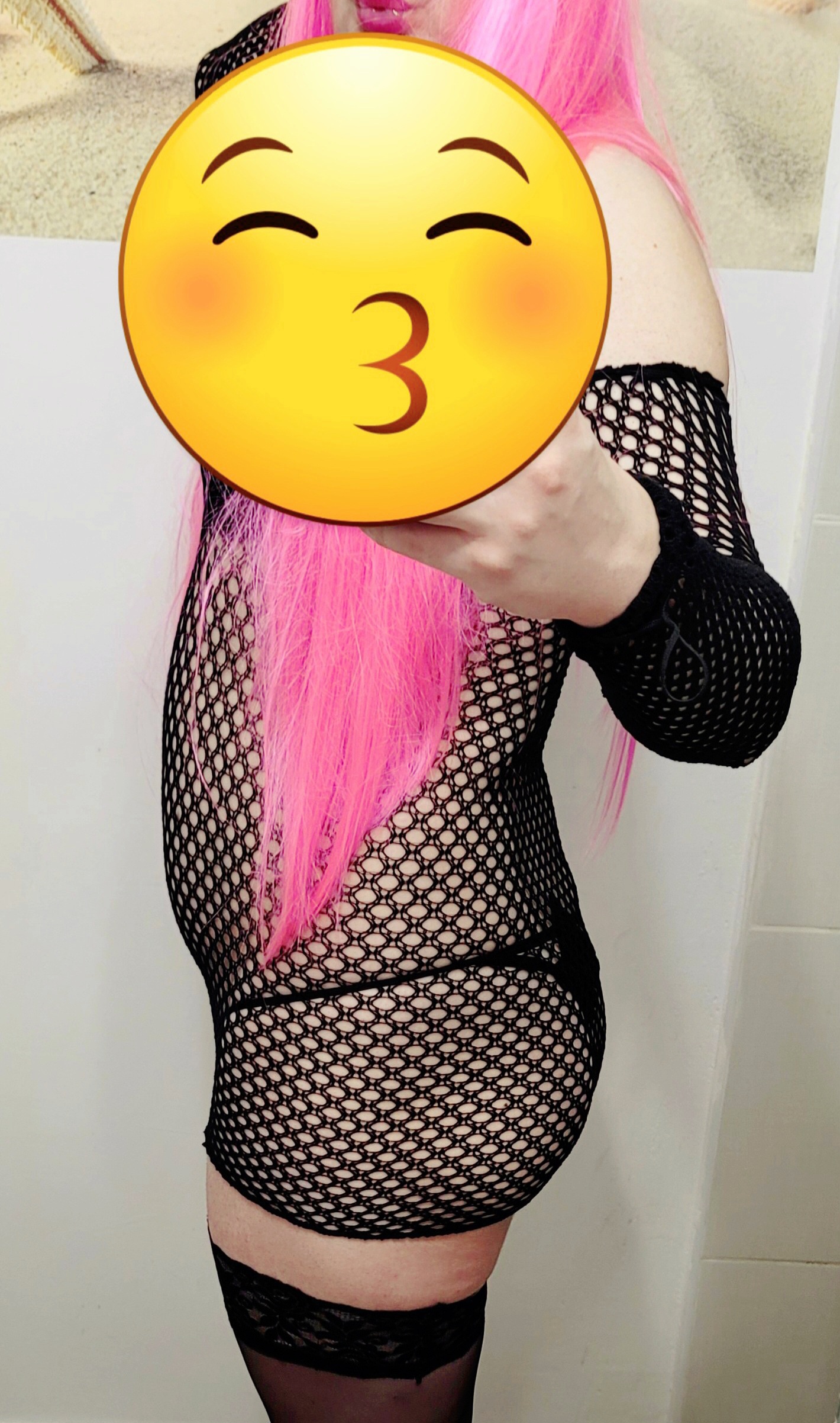 Bucuresti - Escorta Sexy - Buna! Sunt o travestita dulce si finuta, gata sa te rasfete asa cum meriti si sa te duca pe culmile placerii.  I speak english.  Detalii pe whats app. 