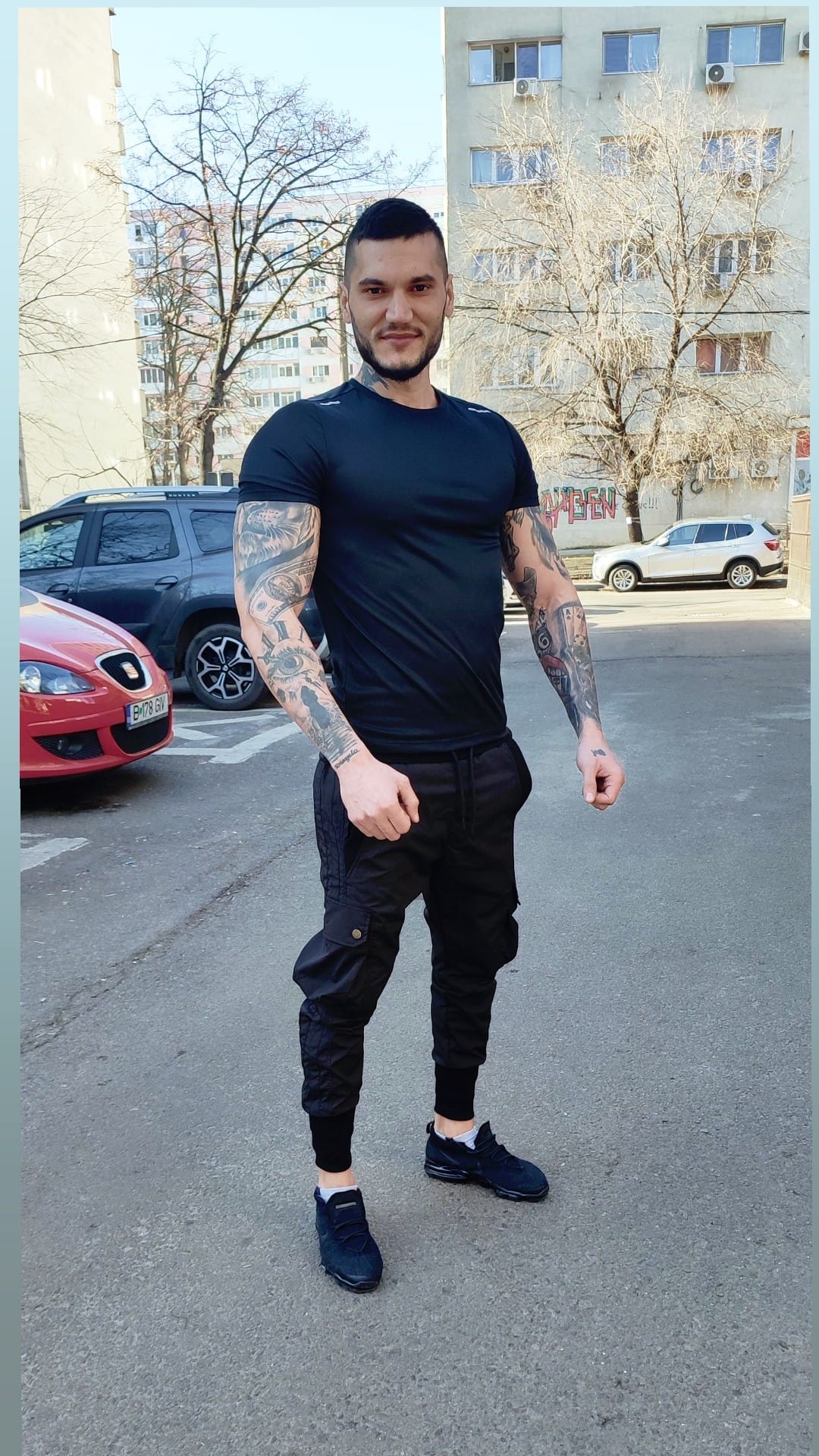 Escorte Sexy - Bucuresti - Tân?r activ  23 ani serios discret ofer clipe pl?cute domnilor genero?i ?i serio?i mai multe detalii la telefon  poze reale