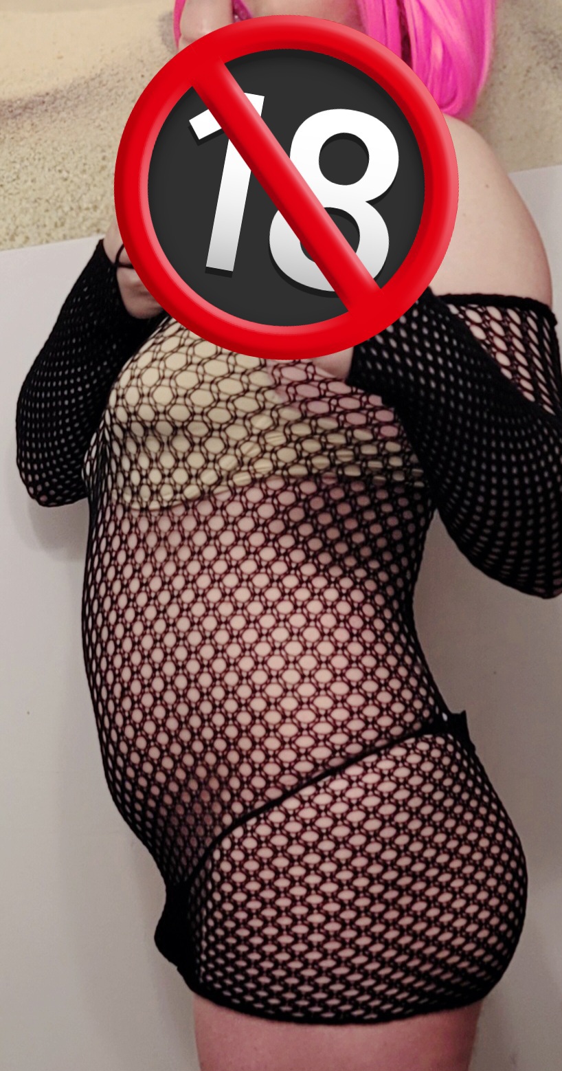 Bucuresti - Escorta Sexy - Buna! Sunt o travestita dulce si finuta, gata sa te rasfete asa cum meriti si sa te duca pe culmile placerii.  Sunt aici pentru tine.  Febletea mea? Barbatii dotati si manierati.  Locuiesc singurica.  I speak english.  Don't be shy.  Detalii pe whats app. 