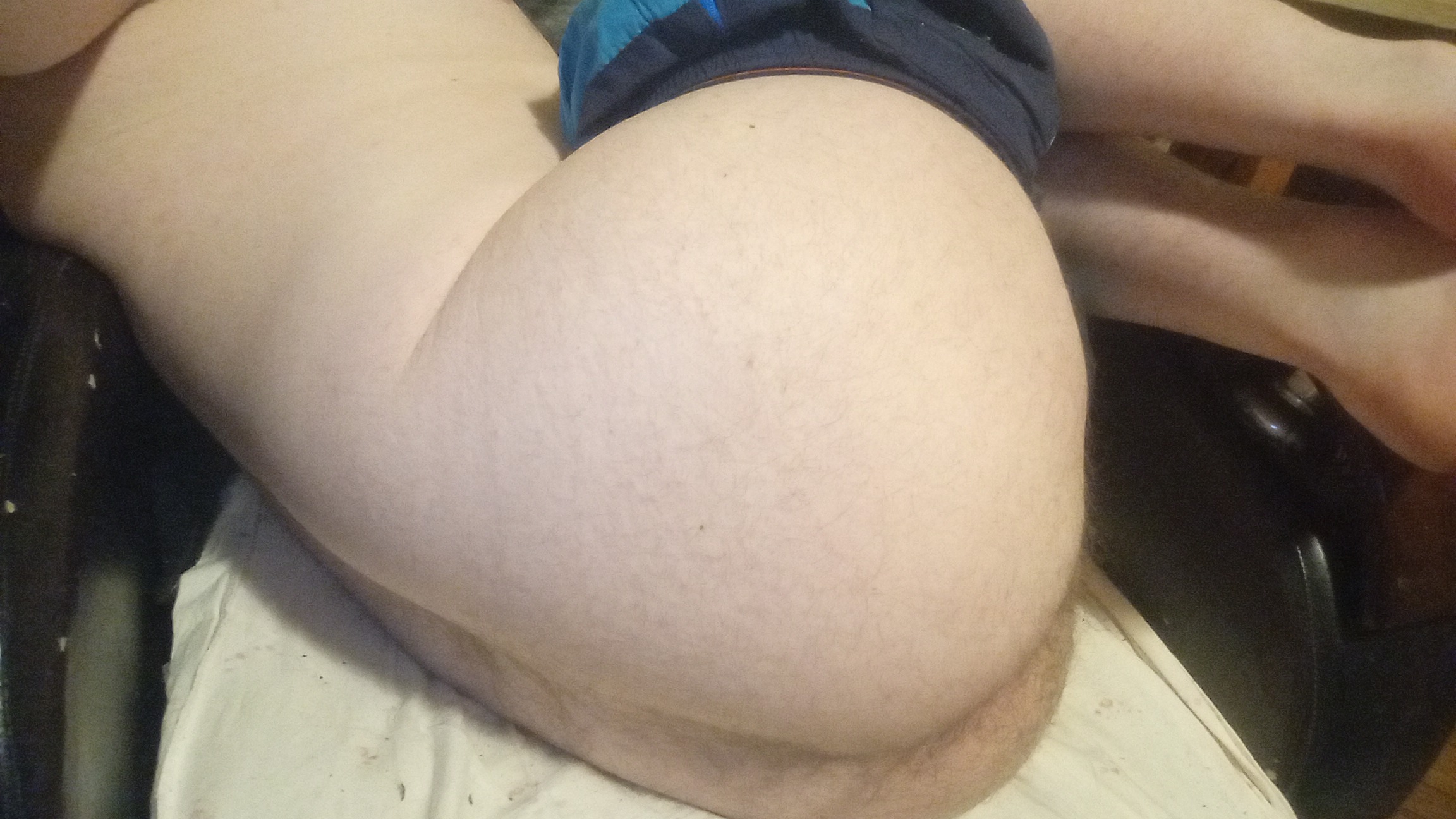 Escorte Sexy - Bucuresti - Escorta senzuala iti pot oferi companie, masaj de relaxare, intr-o ambianta placuta, clipe linistite la domiciliul meu sau al tau.  Astept domni seriosi si manierati.  Detalii la telefon caut ACTIV DOTAT  daca nu r?spund la telefon îmi pute?i scrie pe WhatsApp , nu accept in stare de ebrietate substan?e interzise ?i nici cu bile , va puup ????????