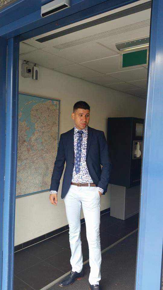 Bucuresti - Escorta Sexy - Momentele senzualit??ii se pot tr?i oricând.  Atât ziua cât ?i noaptea.  Te a?tept s? m? vizitezi într-un cadru intim, special amenajat pentru a te face s? te deta?ezi de problemele cotidiene.  .  Vino s? petreci o or? de neuitat în compania mea într-o loca?ie pl?cut? ?i discreta.  Experimenteaz? ?i gust? din pl?cerile oferite de mine.  Sunt un B?iat ce se respect?, ce alege s? î?i petreac? timpul numai cu oameni de calitatea.  Mai multe detalii pe  WhatsApp sau la telefon. 