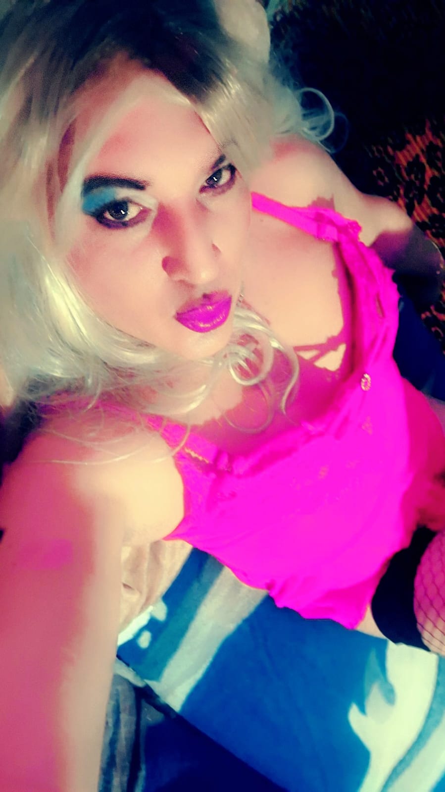 Buzau - Escorta Sexy - Escorta senzuala iti pot oferi companie, masaj de relaxare, intr-o ambianta placuta, clipe linistite la domiciliul meu sau al tau.  Astept domni seriosi si manierati.  Detalii la telefon