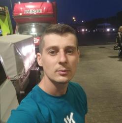 Bucuresti - Escorta Sexy - Cuplu fara inhibitii, se poate si separat.  Amandoi suntem bi-versatili