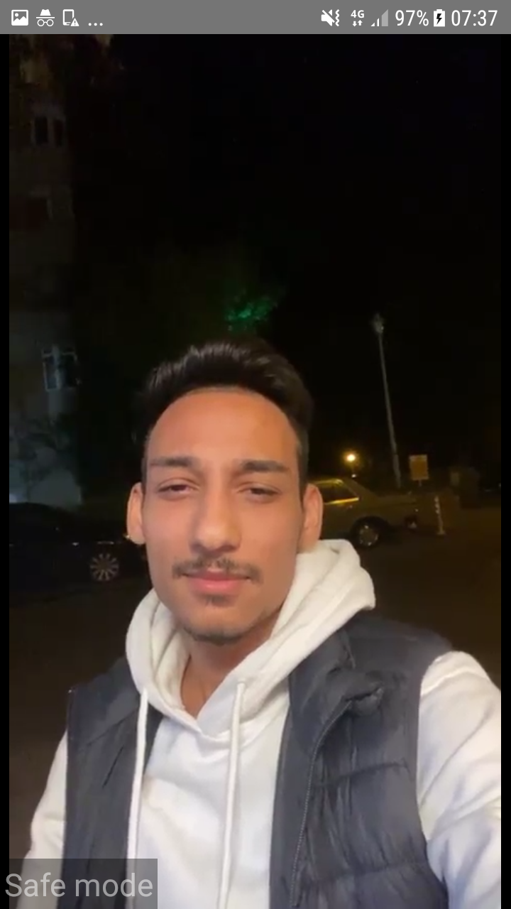 Bucuresti - Escorta Sexy - Escort bi/A.  Masaj, sarut ce tine de activ:
Deschis: 
Ma deplasez la tine 
Scrie mi mesaj sau suna ma 
Nu sunt online pe whatsap