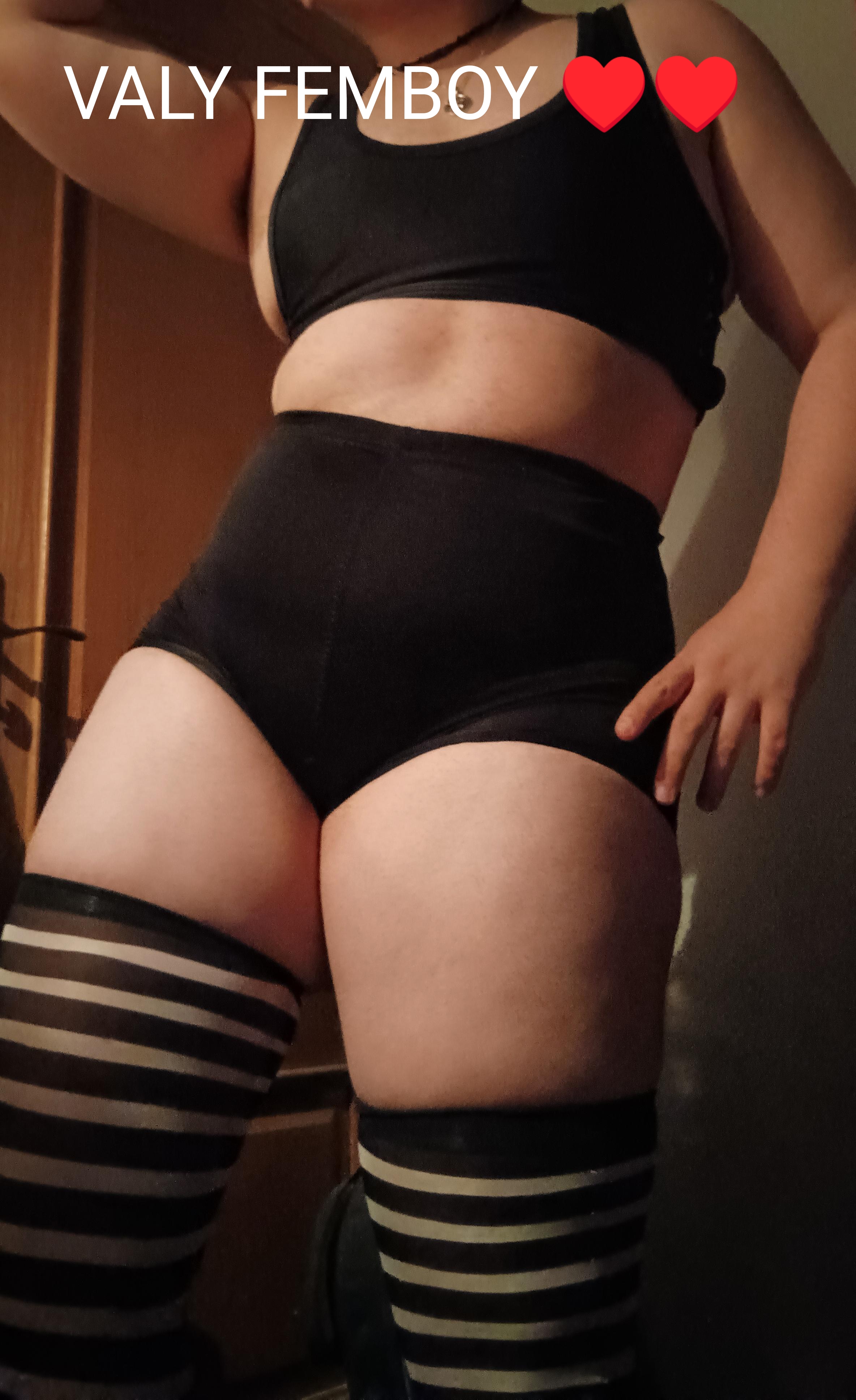 Roșiori De Vede Teleorman - Escorta Sexy - Buna ofer companie la pat b?rba?ilor c?s?tori?i fac doar deplasare în Ro?iori de Vede ?i Turnu M?gurele Teleorman la tine sau la hotel 
Accept ?i grup de doi b?rba?i însura?i amândoi în pat 
Detalii watap doar mesaj OK