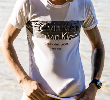 Escorte Sexy - Bucuresti - Salut, ma numesc David , 28 ani , activ cu locatie .  Va ofer masaj de relaxare erotic si multe alte fantezii, trebuie doar sa fi decis ce vrei! Nu raspund la numere private ! Nu trimit poze xxx! Cei ce au pofta de caterinca vor fi blocati! Mai multe detalii va astept la telefon sau whatsApp! Multumesc