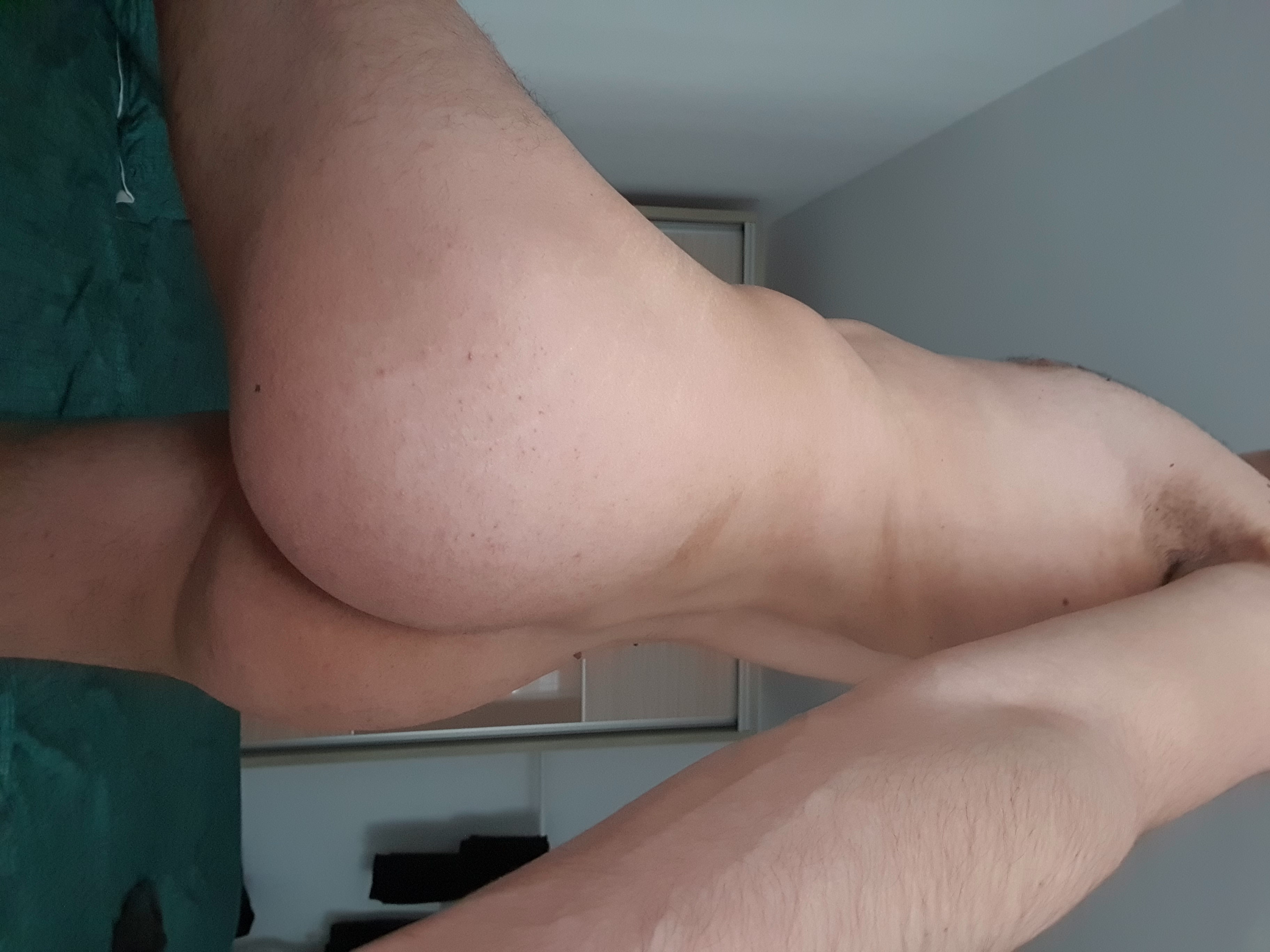 Escorte Sexy - Bucuresti - Escorta senzuala iti pot oferi companie, masaj de relaxare, intr-o ambianta placuta, clipe linistite la domiciliul meu sau al tau.  Astept domni seriosi si manierati.  Detalii la telefon