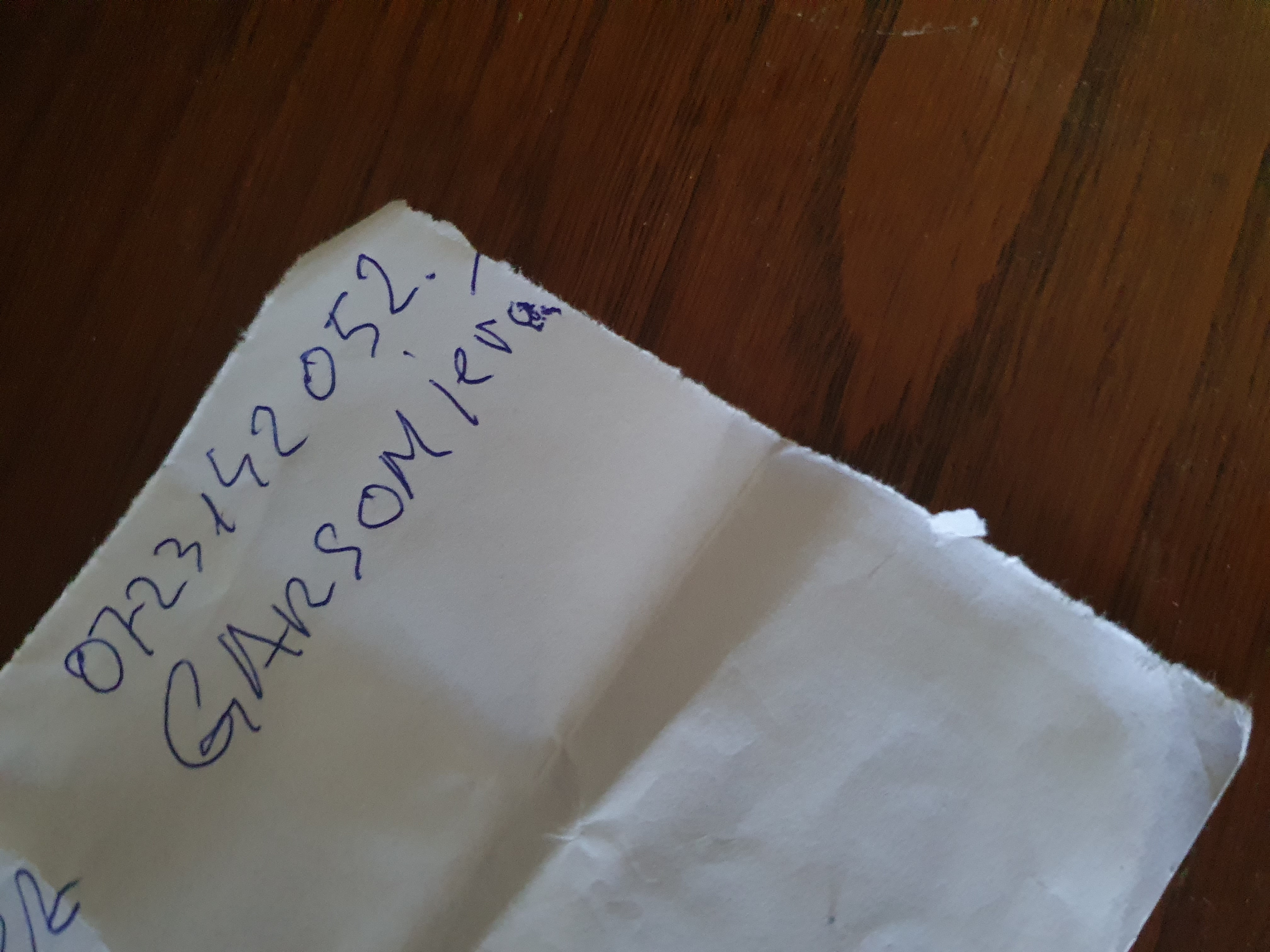 Escorte Sexy - Kurtea De Arges - Roscata discreta atenta la cerintele tale, ofer domnilor manierati companie si masaj terapeutic la domiciliul meu.  Ofer si cer seriozitate maxima, igiena garantata.  Detalii suplimentare la telefon. 