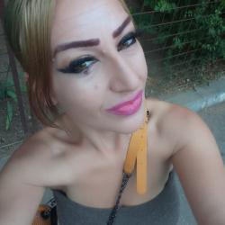 București - Escorta Sexy - Escorta sexy si atenta la detalii te astept la mine domn serios sa-ti ofer cele mai bune servicii de companie, masaj de relaxare, body cu creme si uleiuri parfumate, esti un domn caruia ii place atmosfera atunci suna-ma, nu iti va parea rau.  Detalii la telefon. 