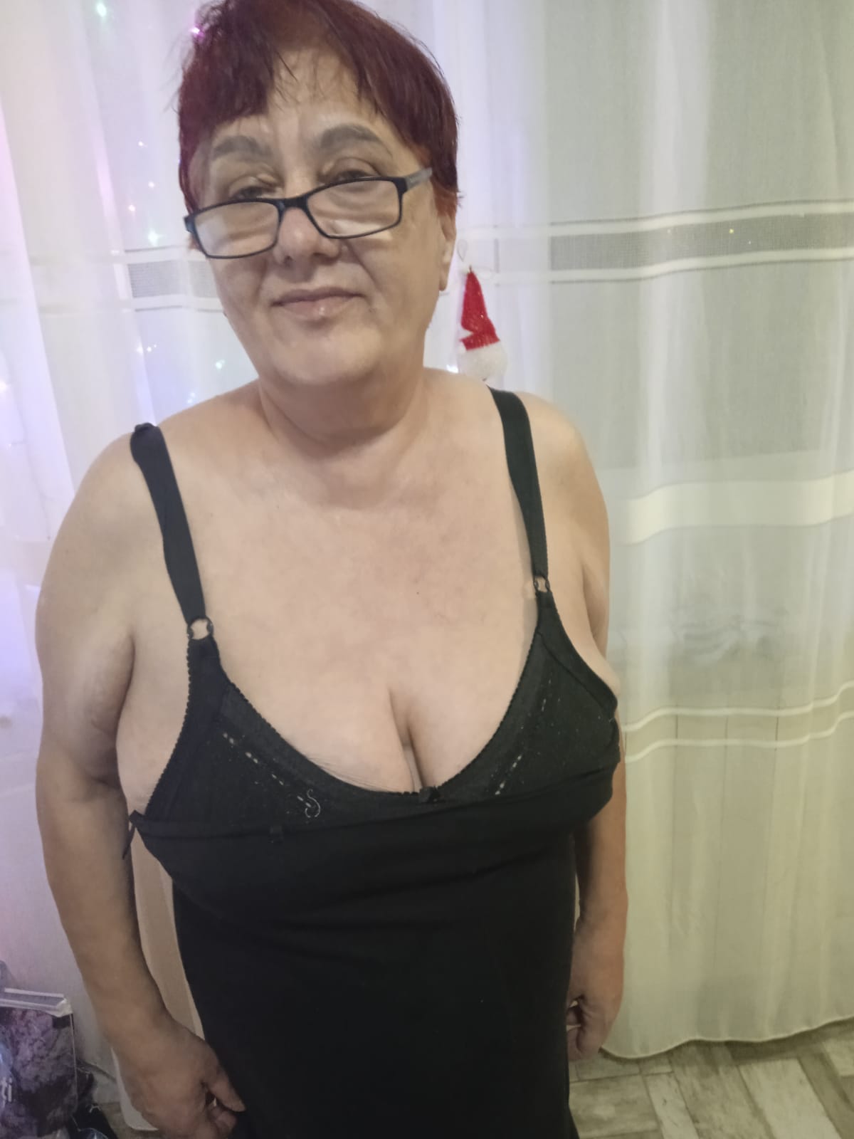 Escorta Sex - Matura ofer servici de calitate si un mic masaj contra cost domnilor manierati astept mesaje watap - Telefon: 0728062097 