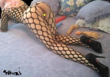 Bucuresti - Escorta Sexy - Cel mai fierbinte loc de pe pamant este budoarul meu.  El ascunde cele mai fierbinti secrete si placeri.  Ofer de la masaj profesional pana la cele mai indraznete fantezii.  Pot fi angelica si tandra sau dura si tortionara.  Descopera-ti latura perversa, bizara, feminina sau submisiva in budoarul meu! Te ajut sa sapi adanc in tine, sa ajungi la o cunoastere de sine mai buna, sa iti exprimi liber dorintele ascunse.  Sunt amanta dominatoare Sanziana si imi place sa fiu o exploratoare a mintii umane, sa experimentez fantezii, jocuri si fetisuri diverse.  Sesiunile mele variaza de la soft, relaxare si distractie, pana la severe, hard, extreme.  Practic cea mai larga paleta de fantezii de pe piata si dominarea doar ca parte activa: facesetting, uro, jocuri de rol si de varsta, doghi play, strapon play, vorbit murdar, umilire fizica/ verbala/ publica, controlul orgasmului, antrenament pentru sclavi, mumificare, fortare, palmuire, calcat in picioare, feminizare, crossdresser, bodystockings, sissy maid/slut, pedepse corporale, sensory play, medical fetish, adorarea trupuluyi, foot fetish, ass fetish, foot job, hand job, ass job, incornorare, show cu asistenta, show cu asistent pentru incornorati sau cupluri, imobilizare, interogare, dezumanizare, obiectificare, dresaj, disciplina casnica, fingferinbgf,  pegging, biciuire, wax play, robie, jocul santajului, finanacial domination, stimulare cu jucarii, cbt, nipple torture, nylon fetish, heels fetish, blindfolds, calus, etc.  Vreau sa imi exercit asupra ta sinele meu dominant si sa detin toata puterea.  Imi poti deveni sclav pe viata, sclavul meu favorit.  Te pot finaliza si la telefon. 