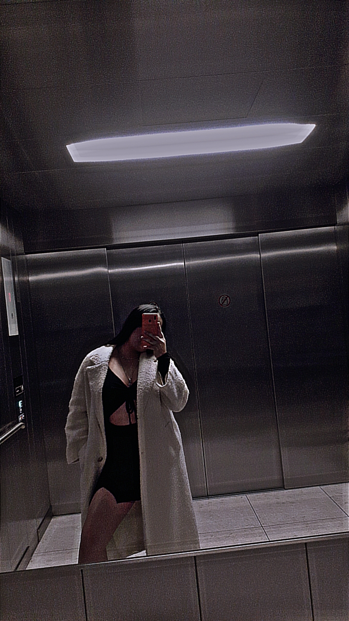 Escorta Sex - Buna dunt Ioana o tanara escirta noua in oras ! - Telefon: 0734893454 