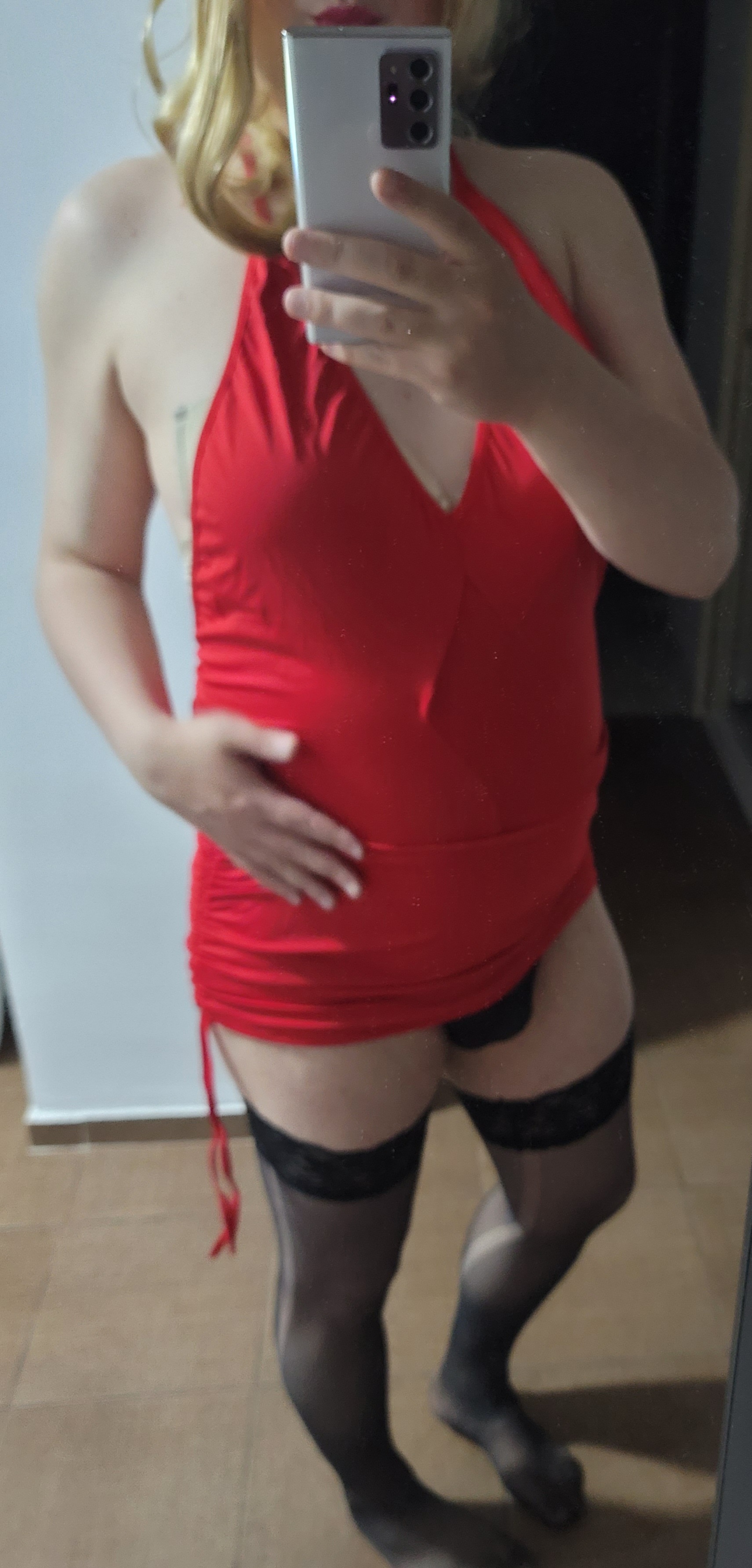 Bucuresti - Escorta Sexy - Buna! Sunt Ema, o travestita dulce, finuta si nimfomana, gata sa te rasfete asa cum meriti.  Ador barbatii dotati si eleganti care vor sa incerce o noua experienta.  Hai sa te relaxezi in compania mea.  Detalii pe whats app. 