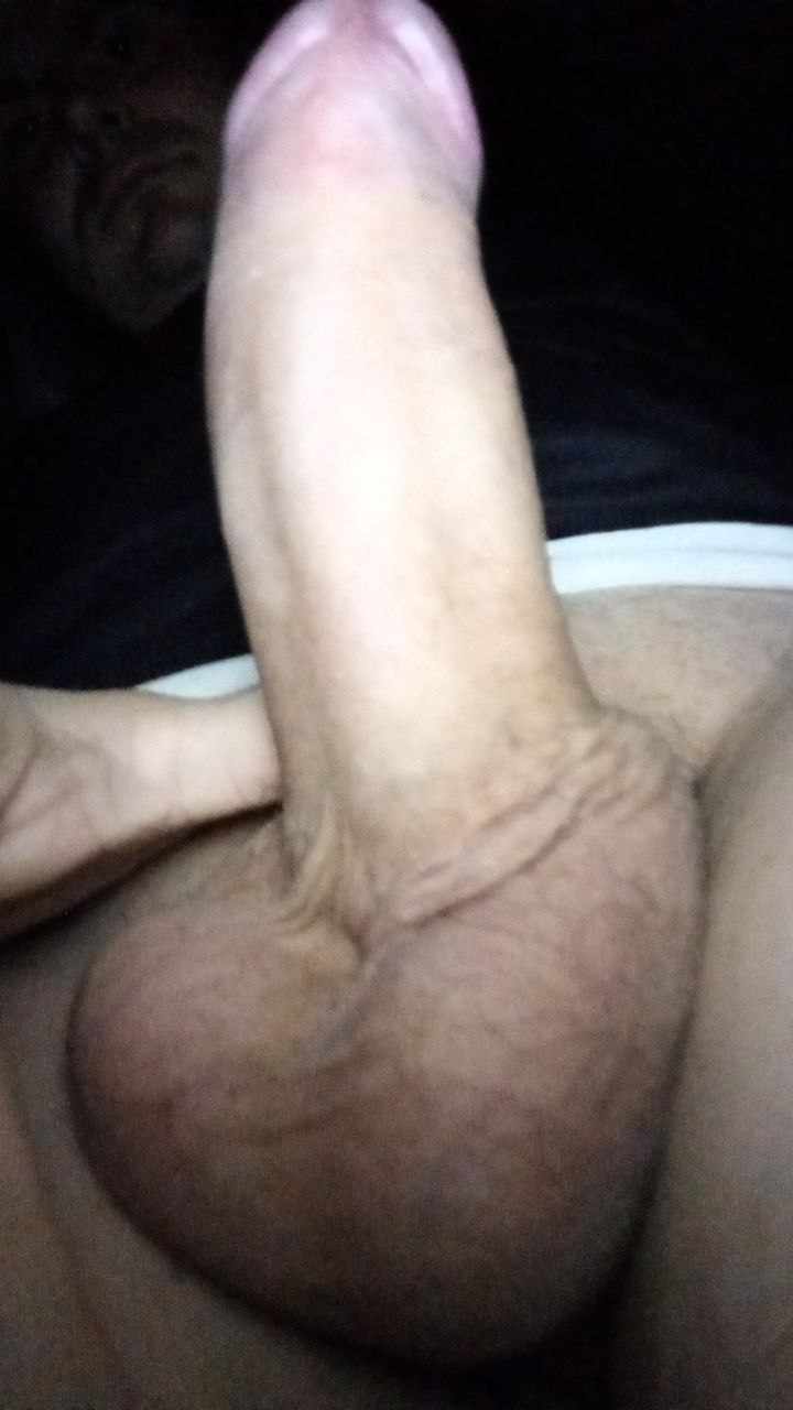 Escorte Sexy - Galați - Eu sunt Marian din Tudor Vladimirescu jude?ul Gala?i sunt doar activ sunt în c?utarea unui pasiv care s? îmi fac? toate pl?cerile doresc persoane serioase