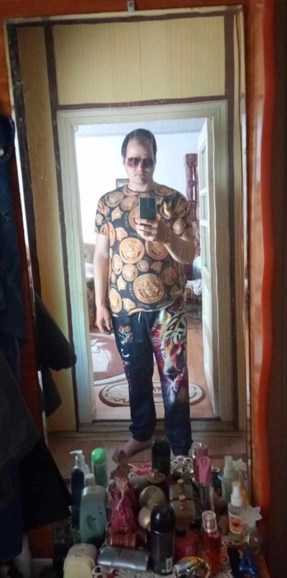 Galați - Escorta Sexy - Eu sunt Marian din Tudor Vladimirescu jude?ul Gala?i sunt doar activ ?i îmi place s? o dau la supt foarte mult cu tot cu sperm? ?i când este culcat? ?i îmi place s? te pun capr? ?i te fut adânc pân? la coaie pentru mai multe detalii a?tept mesaje pe WhatsApp sau la telefon