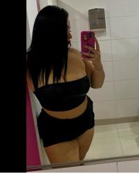 Escorte Sexy - Pitești - Escorta manierata am revenit.  Ofer companie si masaj terapeutic facut cu creme si uleiuri aromate domnilor manierati intr-o locatie discreta.  Locuri de parcare si ac.  Detalii la telefon. 