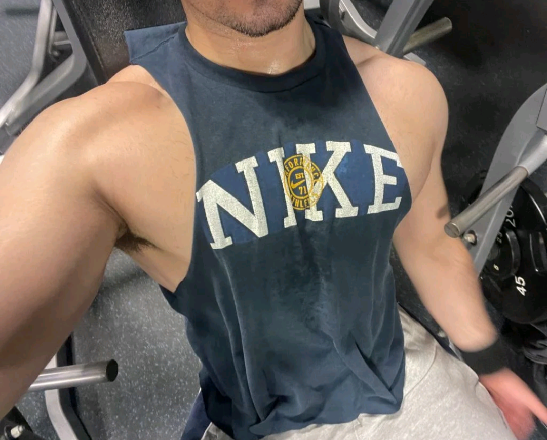 Escorte Sexy - Bacău - Tân?r lucrat fit pasiv 
Bac?u 
07.  587.  783.  76 Whatsap