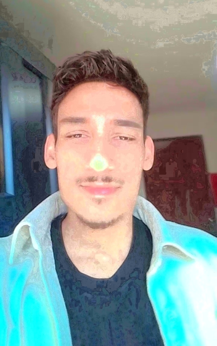 Escorte Sexy - Bucuresti - Escort ! Bisexual , activ .  
Aici sa ne distram , ofer masaj , sarut.  .  .  .  
-Ca activ:  .  .  .  Cea ce tine de activ 
Deplasare la tine 
Experenta, da .  
Non stop