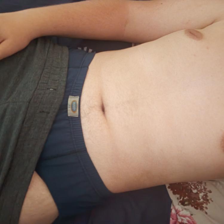 Iași - Escorta Sexy - Sunt bine dotat si discret.  Sunt doar activ.  Ofer momente frumoase domnilor de orice vârsta.  Ma travestesc sexy ?i fac si striptease.  Scrie?imi pe WhatsApp sau SMS. 