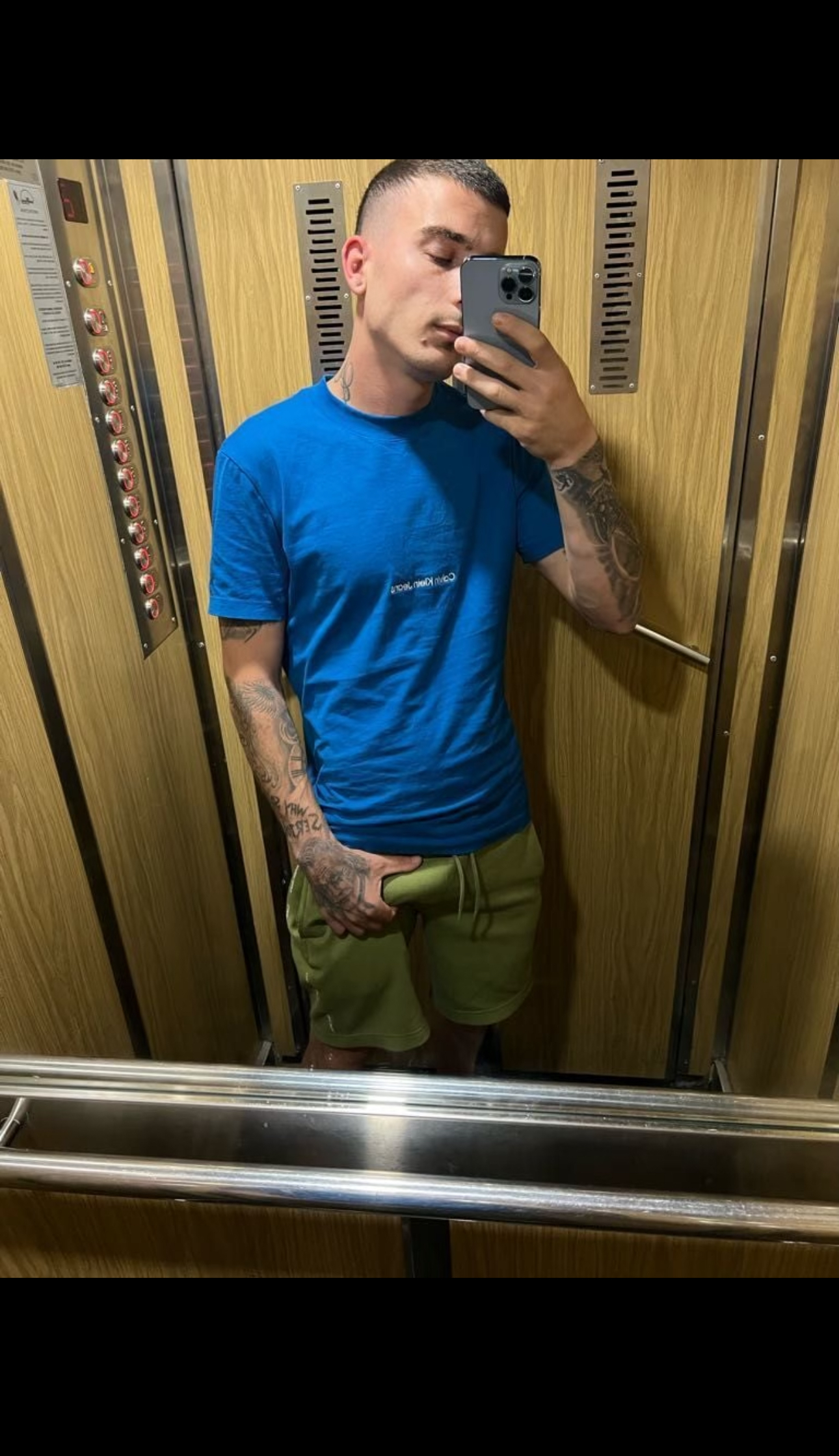 Escorte Sexy - Bucuresti - Doar Activ te astept la mine domn serios sa-ti ofer cele mai bune servicii de companie, masaj de relaxare, atmosfera , suna-ma, nu iti va parea rau.  Detalii la telefon. 