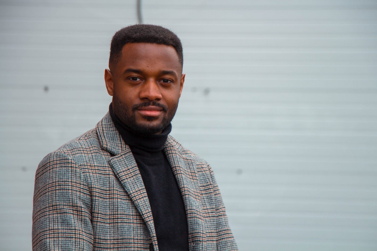 Escorte Sexy - Bucuresti - Locuiesco in bucuresti de 8luni, vreau sa fac cu un tip trans