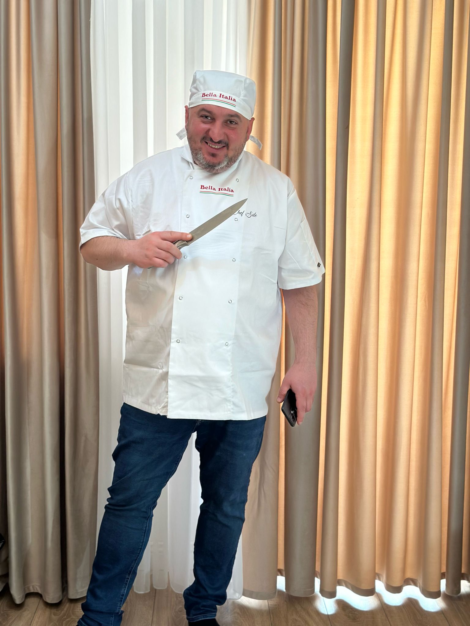 Escorte Sexy - Bucuresti - ( si masaj daca se doreste ) pentru momente de relaxare!!.  .  .  .  discretie si curatenie maxima ! am loc.  .  .  .  vorbim mai multe pe whatsapp daca vrei