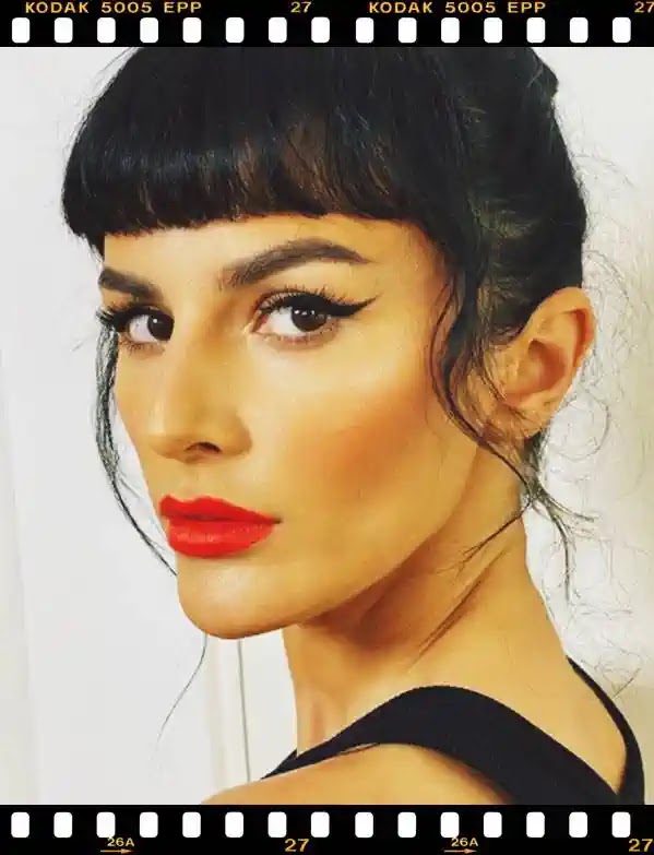 Escorte Sexy - Kurtea De Arges - Roscata discreta atenta la cerintele tale, ofer domnilor manierati companie si masaj terapeutic la domiciliul meu.  Ofer si cer seriozitate maxima, igiena garantata.  Detalii suplimentare la telefon. 