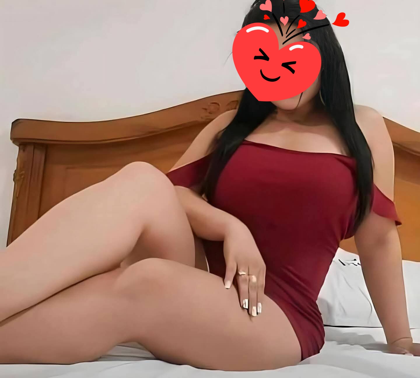 Escorta Sex - Buna , Ma numesc Roxana
Vizitează-mă si nu vei pleca dezamăgit de la mine.  
Bruneta dulce, cu mult bun simț și igienă maximă.  
Câteva calități de-ale mele sunt :
Elegantă, rafinată.  .  .  
Restul va las pe voi sa le descoperiți.  
Dacă și tu îți dorești un moment intim și de neuitat, atunci contactează-mă.  
Servicii de vis și de neuitat.  .  .  .  
Vă aștept pentru a vă convinge personal.  
Pentru mai multe detalii, suna-ma!
Dacă nu răspund, este posibil sa fiu ocupată si poți să revii cu un apel în circa 10 15 min.  Nu accept cu bile sau alte accesorii - Telefon: 0743699002 